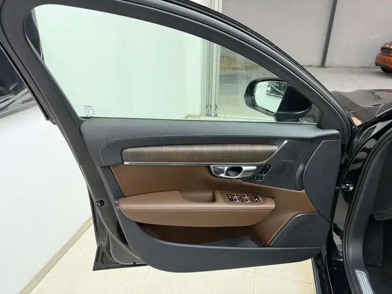 2025 Volvo S90 B5 Inscription Luxury Edition — миниатюра 23