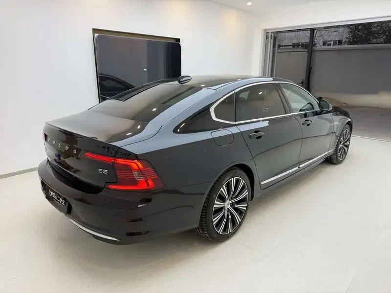 2025 Volvo S90 B5 Inscription Luxury Edition — миниатюра 5