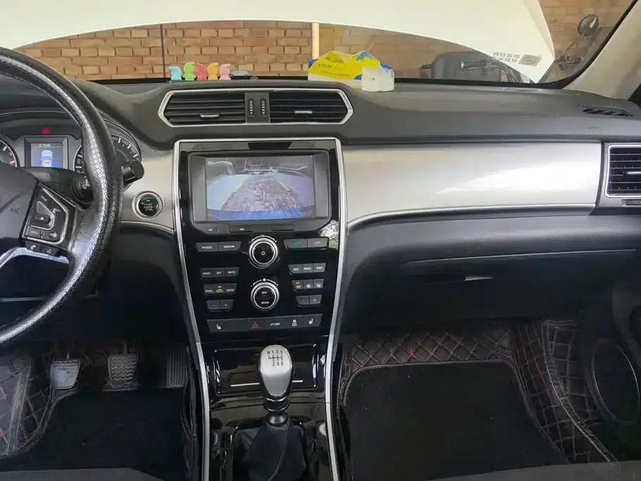 Haval H2 2016 Red Label 1.5T Manual 2WD Luxury — миниатюра 13
