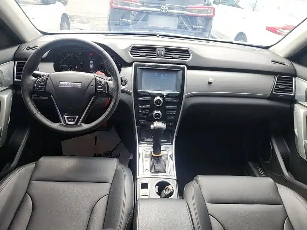 Haval H2 2016 Red Label 1.5T Automatic Two-Wheel Drive Luxury Edition — миниатюра 10