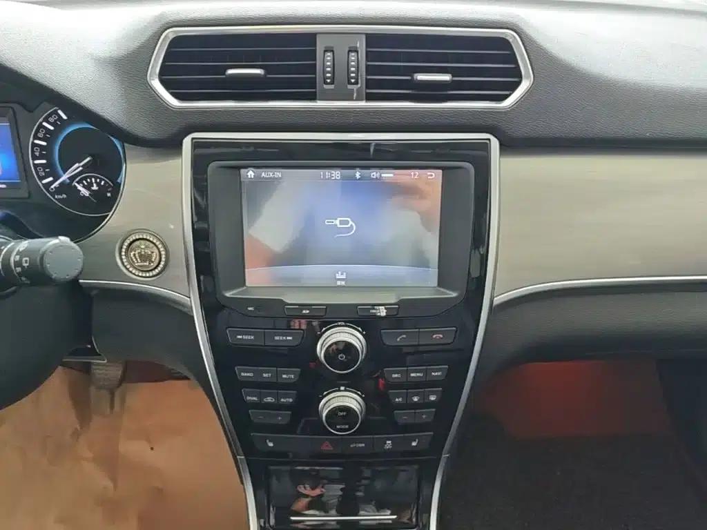 Haval H2 2016 Red Label 1.5T Manual 2WD Luxury — миниатюра 13