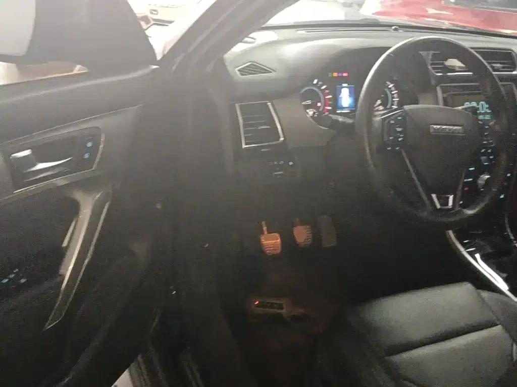 Haval H2 2017 Red Label 1.5T Manual 2WD Luxury — миниатюра 16