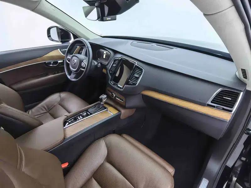 2020 Volvo XC90 T6 AWD Inscription Luxury Edition 7-seater — миниатюра 17