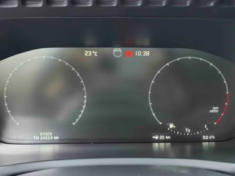 2020 Volvo XC90 T6 AWD Inscription Luxury Edition 7-seater — миниатюра 18