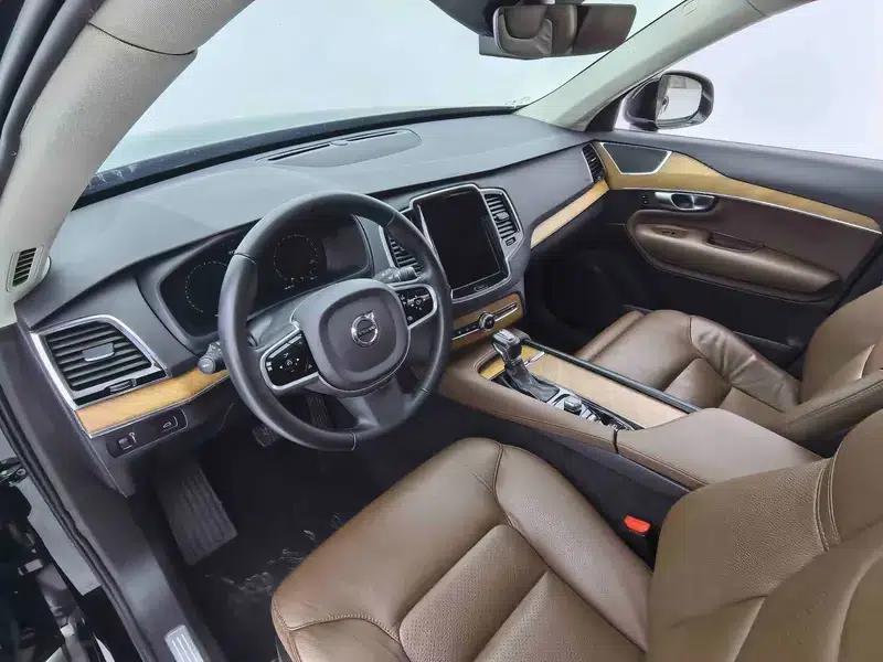 2020 Volvo XC90 T6 AWD Inscription Luxury Edition 7-seater — миниатюра 23