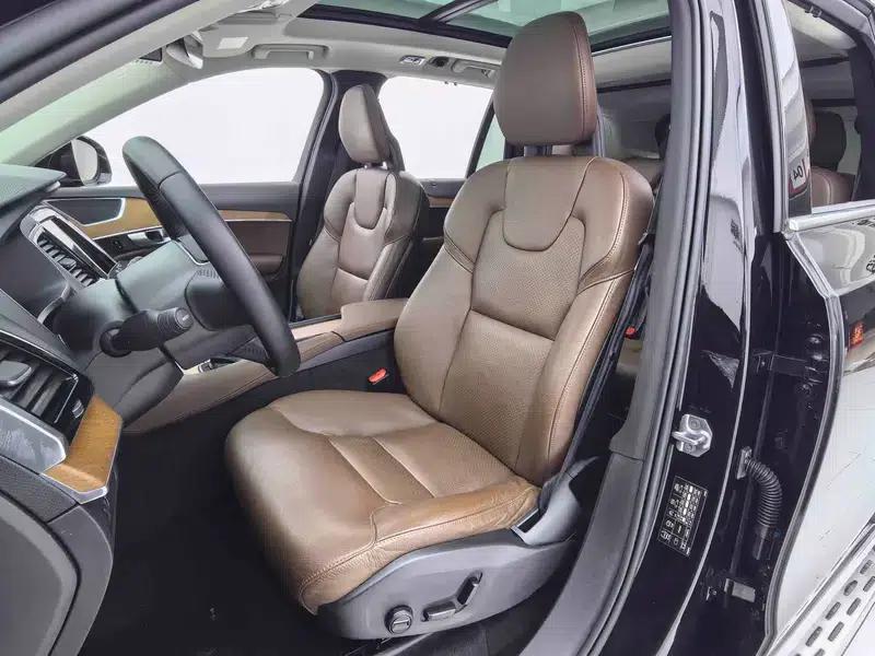 2020 Volvo XC90 T6 AWD Inscription Luxury Edition 7-seater — миниатюра 26