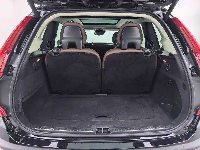 2020 Volvo XC90 T6 AWD Inscription Luxury Edition 7-seater — миниатюра 33
