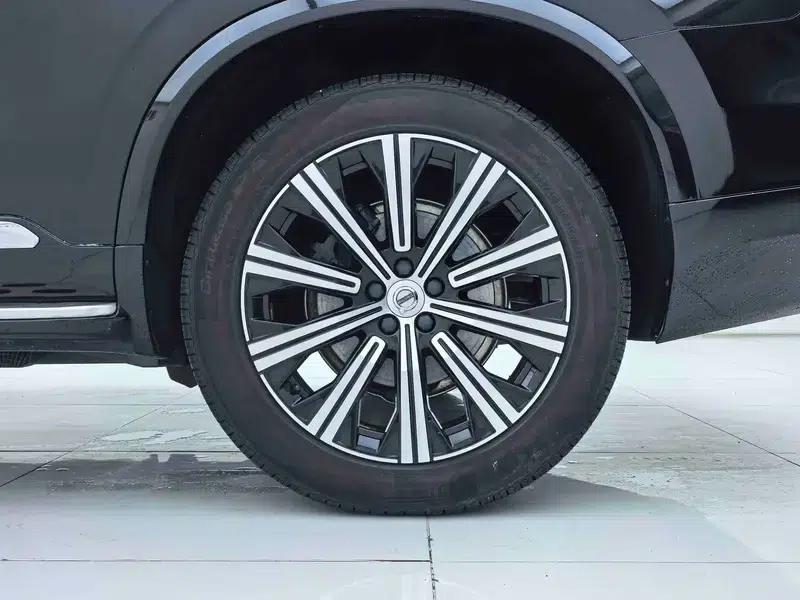 2020 Volvo XC90 T6 AWD Inscription Luxury Edition 7-seater — миниатюра 7