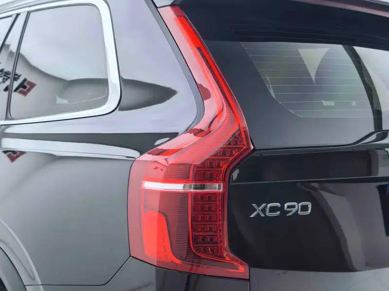 2020 Volvo XC90 T6 AWD Inscription Luxury Edition 7-seater — миниатюра 8