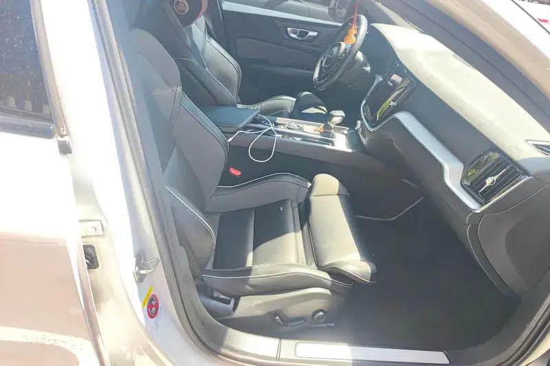 2021 Volvo S60 T4 Smart Sport Edition — миниатюра 15
