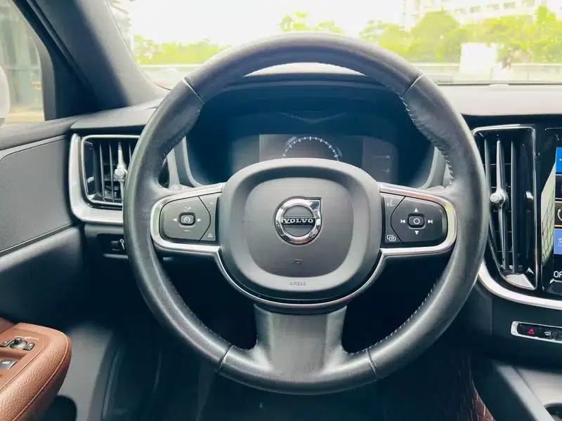 2022 Volvo S60 B4 Smart Luxury Edition — миниатюра 13