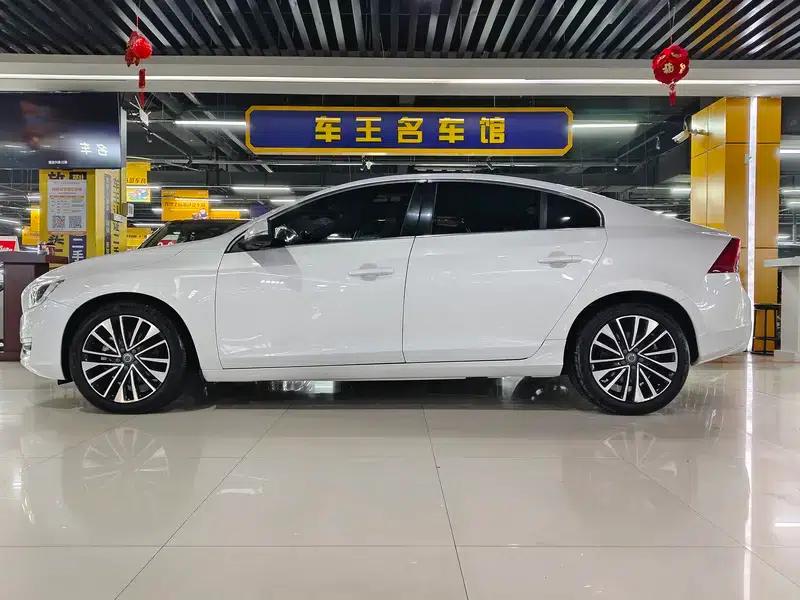 2019 Volvo S60L T5 Smart Edition — миниатюра 3