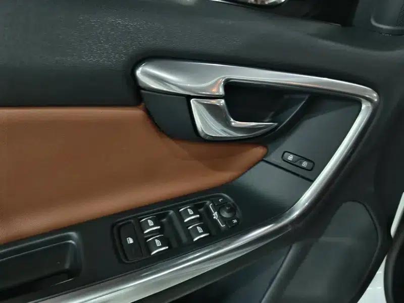 2019 Volvo S60L T5 Smart Edition — миниатюра 8