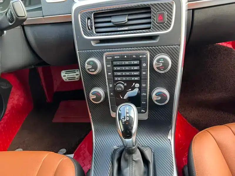2019 Volvo S60 S60L T3 Smart Edition — миниатюра 15