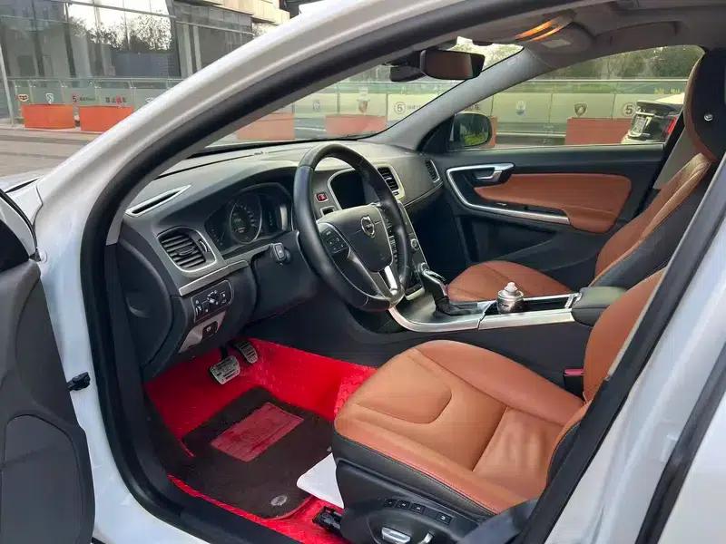 2019 Volvo S60 S60L T3 Smart Edition — миниатюра 16