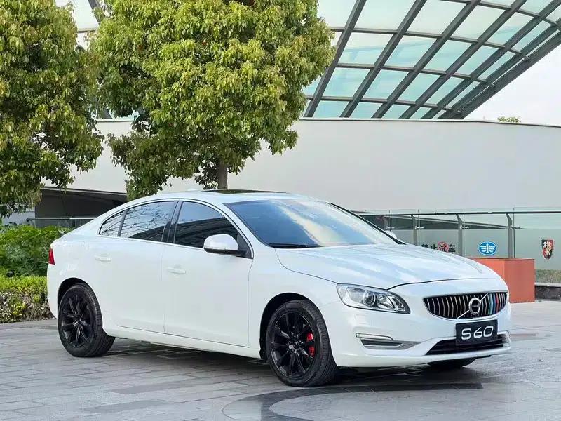2019 Volvo S60 S60L T3 Smart Edition — миниатюра 3