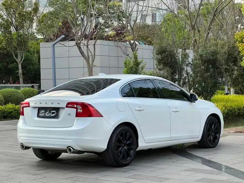 2019 Volvo S60 S60L T3 Smart Edition — миниатюра 7