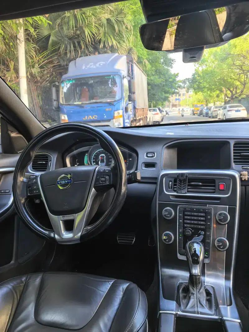2015 Volvo S60 (Imported) T5 Sport Edition — миниатюра 12