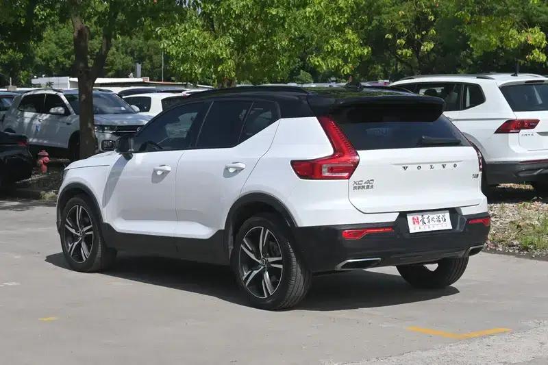 2020 Volvo XC40 T4 AWD Inscription Sport Edition — миниатюра 5