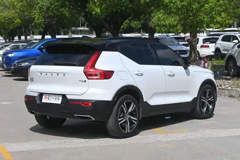 2020 Volvo XC40 T4 AWD Inscription Sport Edition — миниатюра 6
