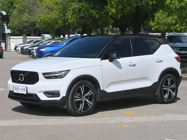 2020 Volvo XC40 T4 AWD Inscription Sport Edition