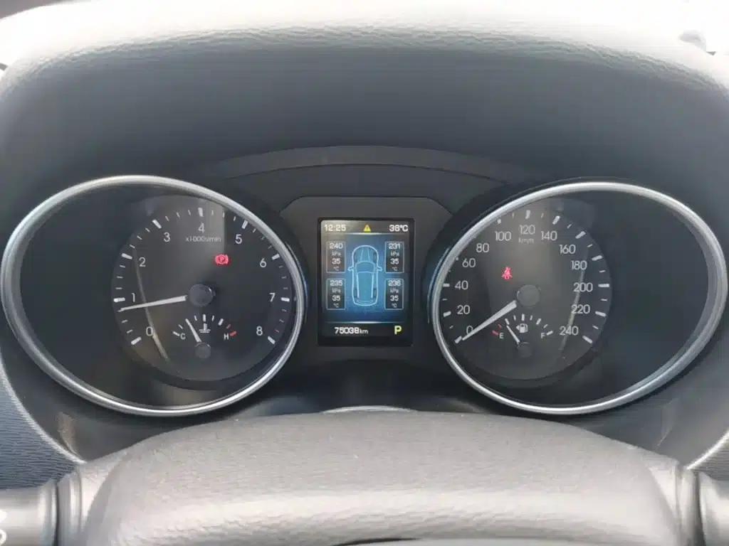 Haval H6 Coupe 2016 Blue Label 1.5T Automatic 2WD Urban Edition — миниатюра 12