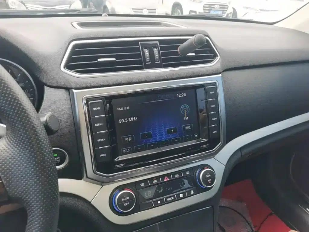 Haval H6 Coupe 2016 Blue Label 1.5T Automatic 2WD Urban Edition — миниатюра 13