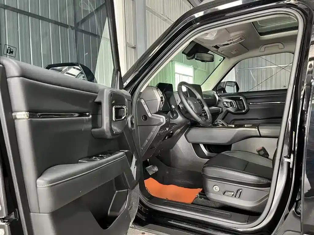 Haval Big Dog PLUS 2023 2.0T 2WD Trendy Wild Edition Plus — миниатюра 16