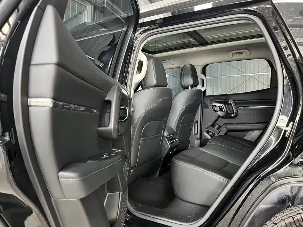 Haval Big Dog PLUS 2023 2.0T 2WD Trendy Wild Edition Plus — миниатюра 17