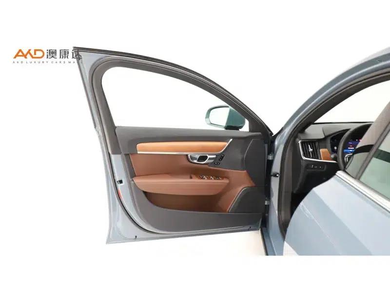 2021 Volvo S90 PHEV T8 E-Drive Hybrid Smart Luxury Edition — миниатюра 9