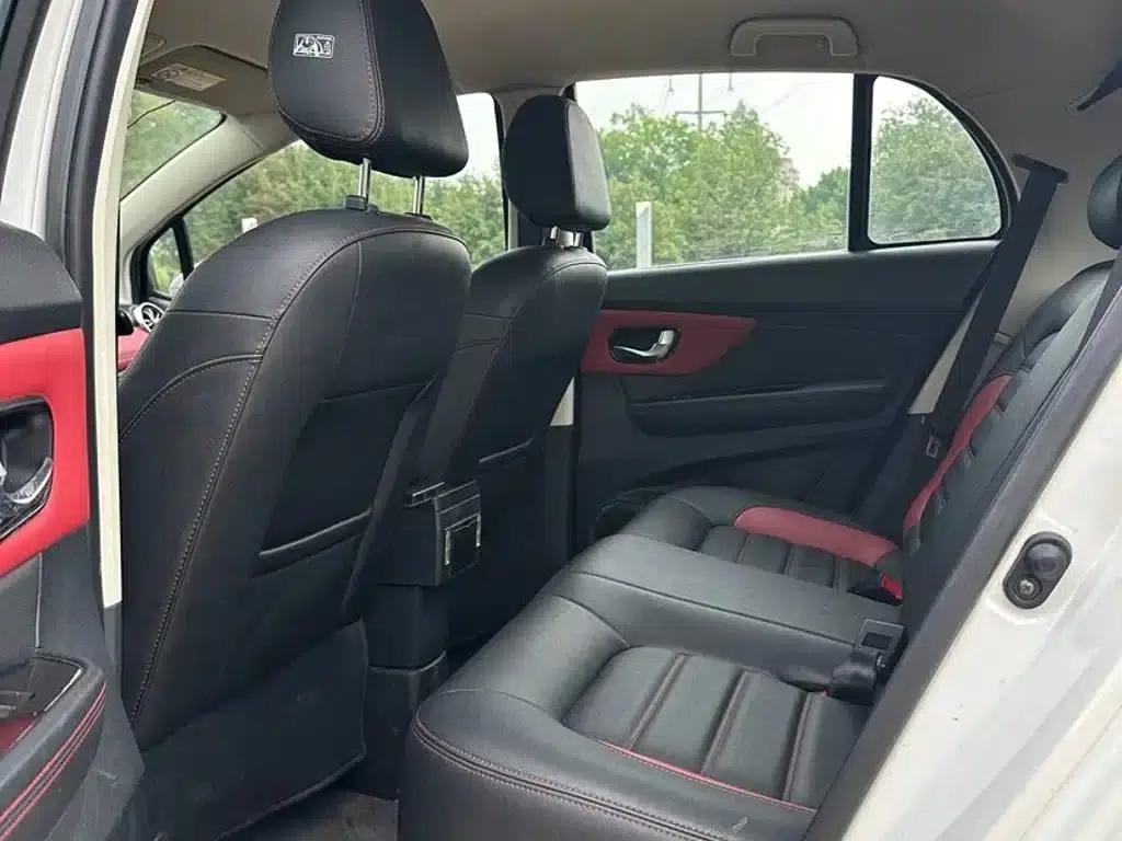 Haval H1 2016 Blue Label 1.5L AMT Luxury — миниатюра 7