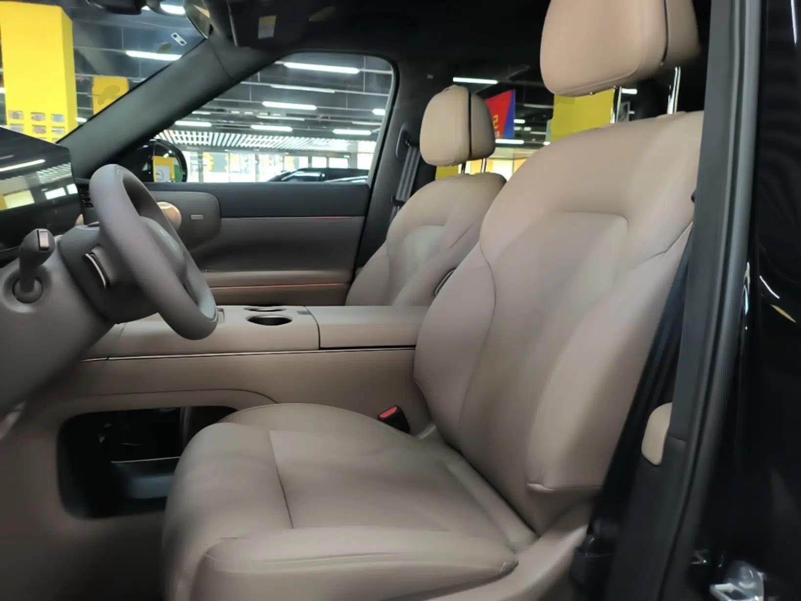 IM Zhiji LS8 2026 Model 66 Ultra Tech Flagship Five-Seat — миниатюра 17
