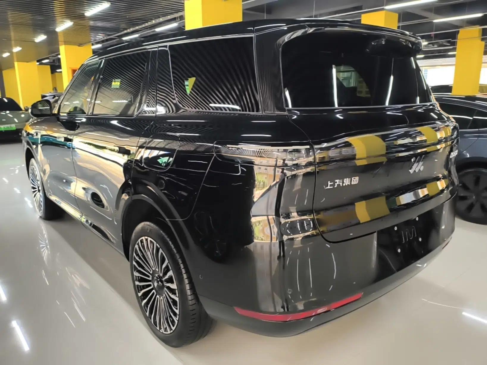 IM Zhiji LS8 2026 Model 66 Ultra Tech Flagship Five-Seat — миниатюра 4