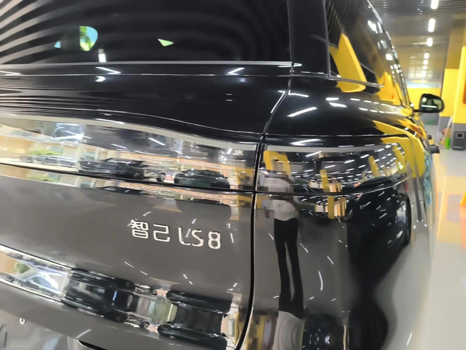 IM Zhiji LS8 2026 Model 66 Ultra Tech Flagship Five-Seat — миниатюра 9