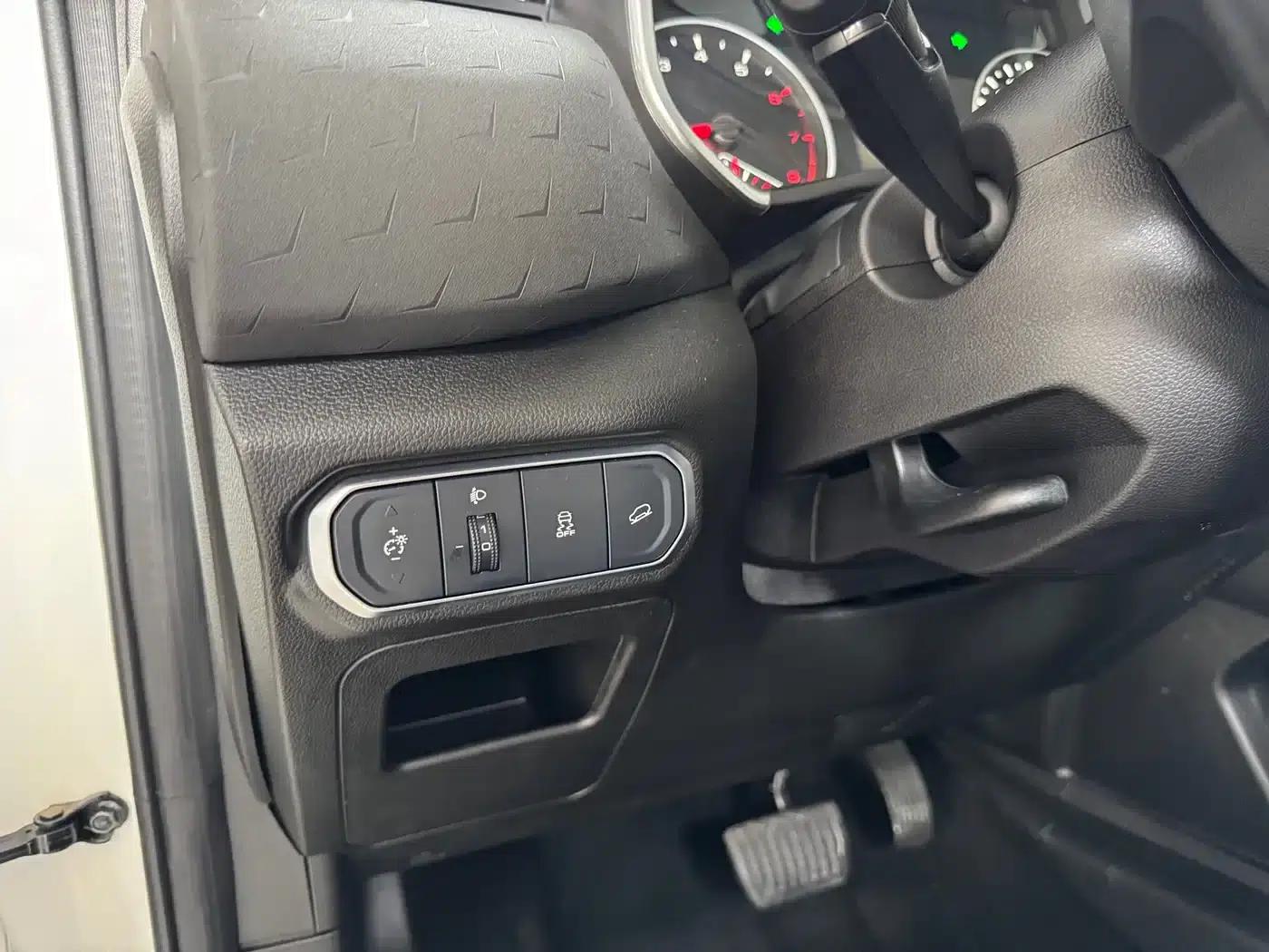Haval Chitu 2022 Enjoy Edition 1.5T Brass Rabbit — миниатюра 11