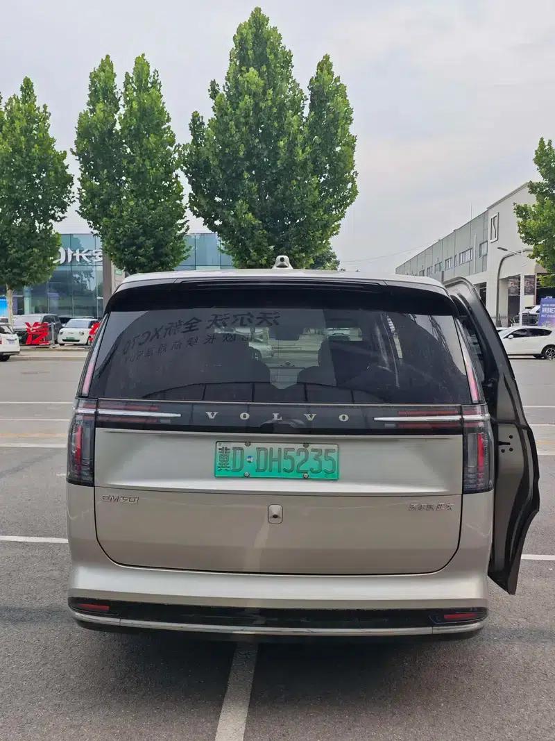 Volvo EM90 2025 Ultra 6-seater — миниатюра 6