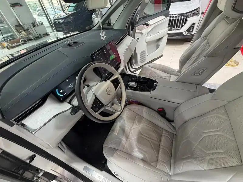 Volvo EM90 2025 Ultra 6-seater — миниатюра 9