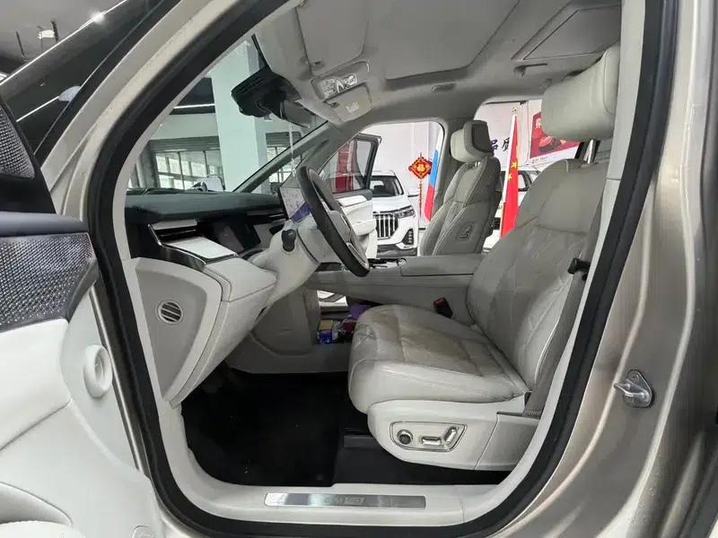 Volvo EM90 2025 Ultra 6-seater — миниатюра 10