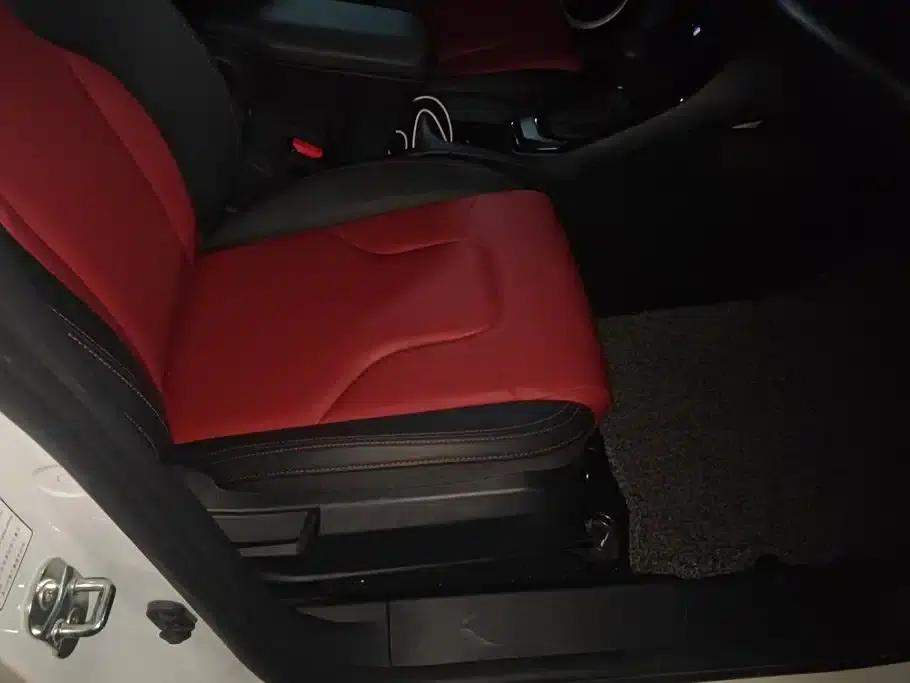 Haval H2s 2018 Red Label 1.5T Dual-Clutch Smart Edition — миниатюра 8