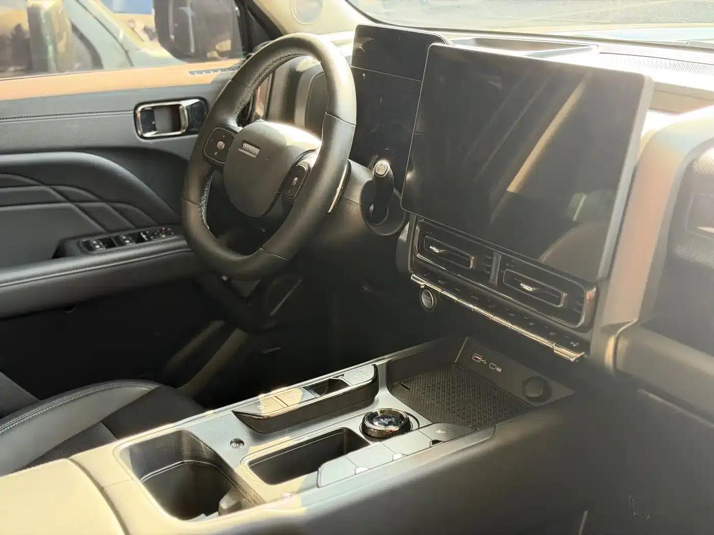 Haval Raptor 2025 Fuel-Powered 2.0T 4WD Ultra — миниатюра 8