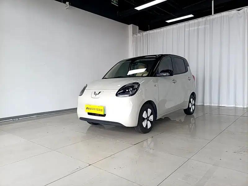 Wuling Hongguang MINIEV 2025 Model, 205km/h, Lithium Iron Phosphate, Four-Door Version, Premium+ Edition — миниатюра 1