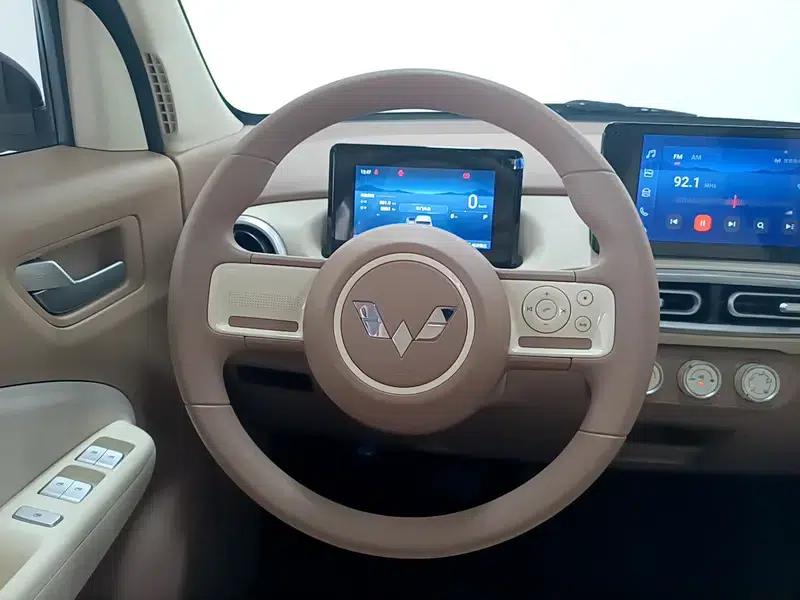 Wuling Hongguang MINIEV 2025 Model, 205km/h, Lithium Iron Phosphate, Four-Door Version, Premium+ Edition — миниатюра 16