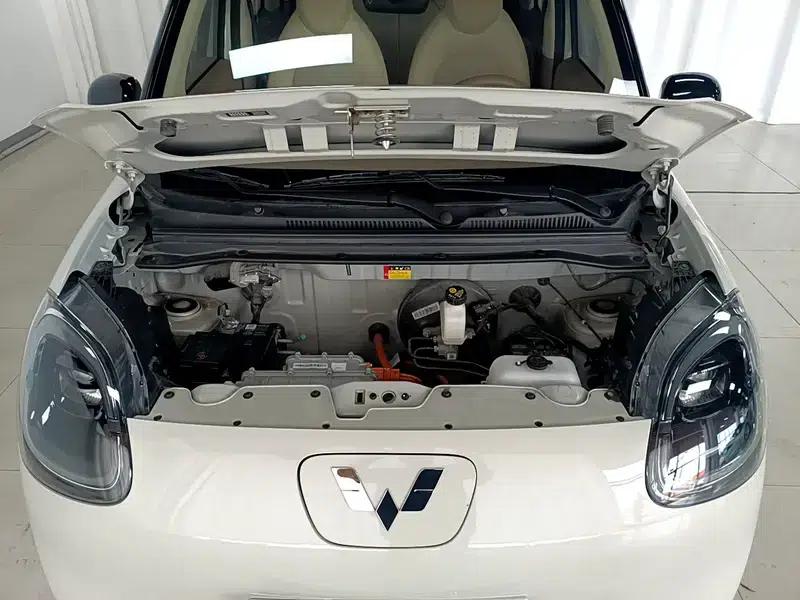 Wuling Hongguang MINIEV 2025 Model, 205km/h, Lithium Iron Phosphate, Four-Door Version, Premium+ Edition — миниатюра 10