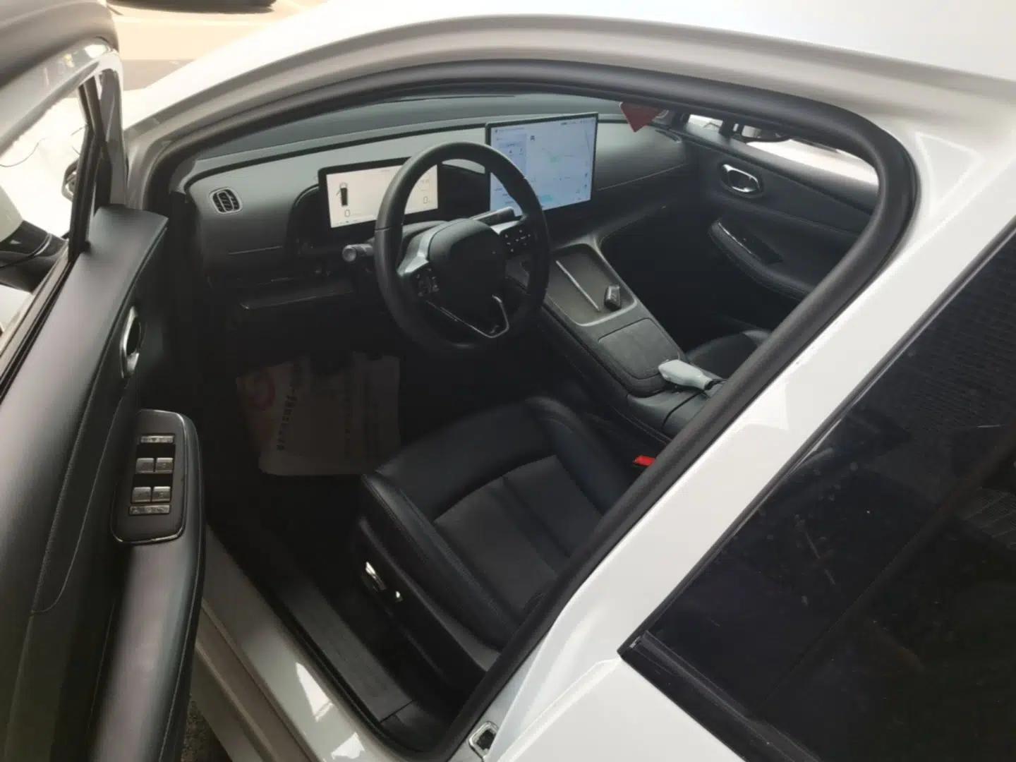 AION S MAX 2025 70 Star Edition 53.7 kWh — миниатюра 17