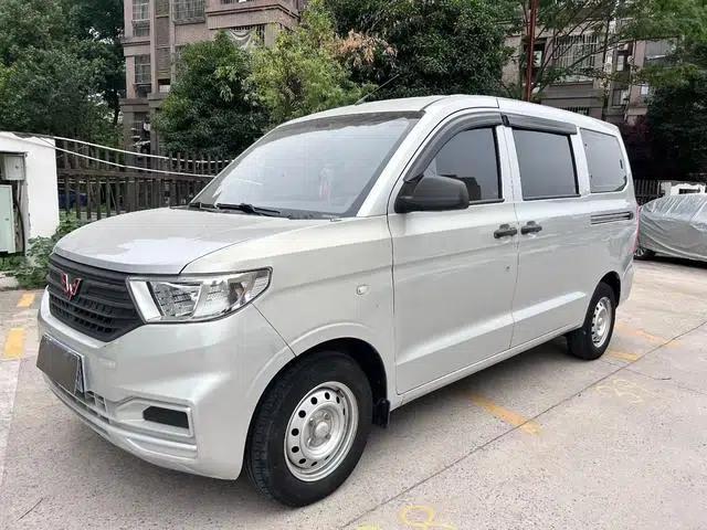 Wuling Hongguang V 2020 1.5L Sporty Edition (National VI Emission Standard) LAR