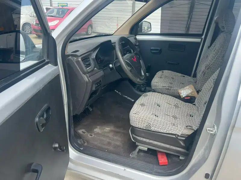 Wuling Hongguang V 2022 1.5L Sporty Edition with Electric Power Assist — миниатюра 9
