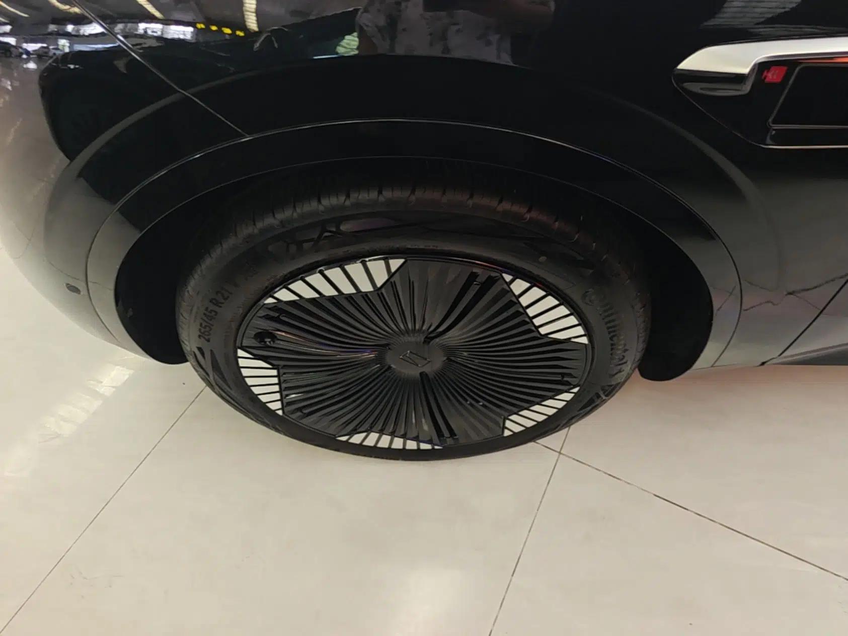 Avatr 11 2023 Harmony 90° Four-Wheel Drive Version — миниатюра 10