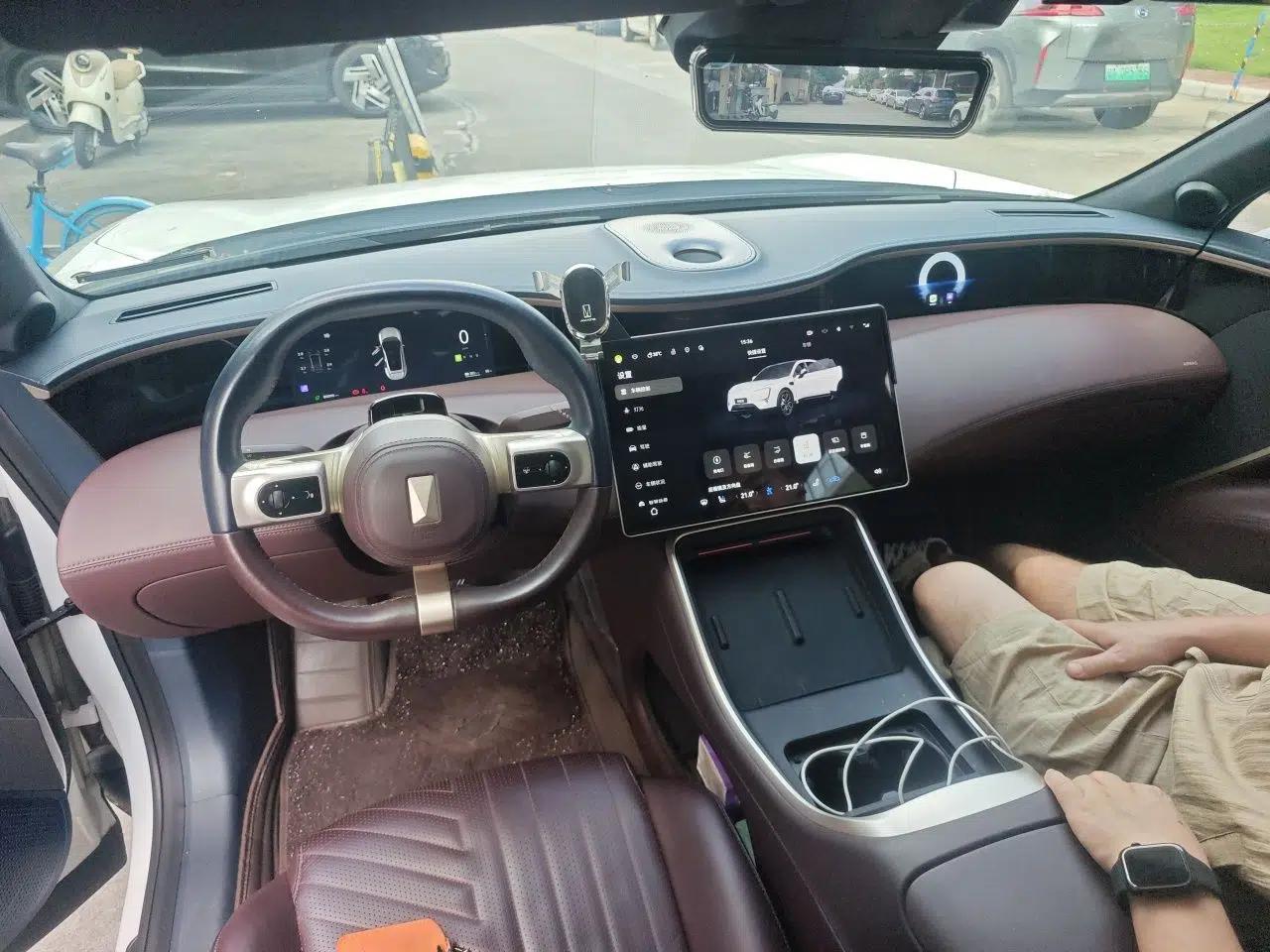 Avatr 11 2023 Harmony 90-degree Rear-wheel Drive Edition — миниатюра 9