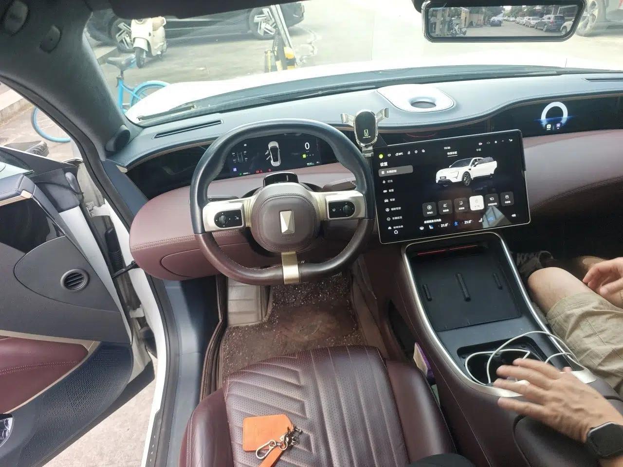 Avatr 11 2023 Harmony 90-degree Rear-wheel Drive Edition — миниатюра 10