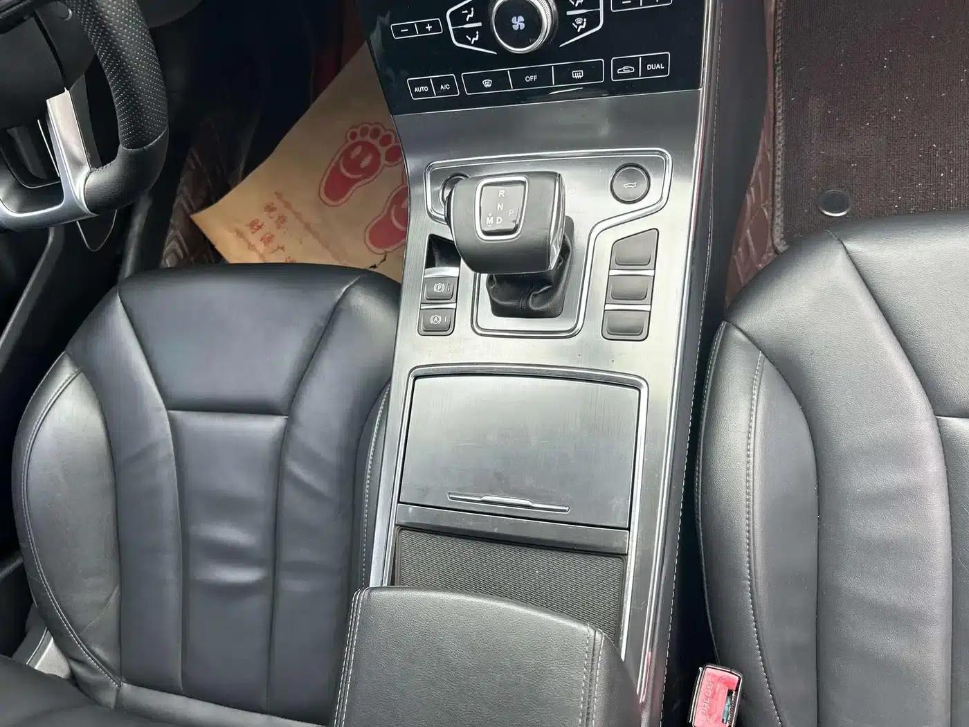 Hongqi H5 2020 1.5T DCT Flagship Edition — миниатюра 6